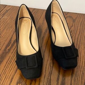 Elegant Black Women's Pumps